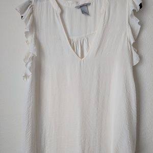 🧡2/$7 or 3/$9🌺Ruffle sleeve blouse